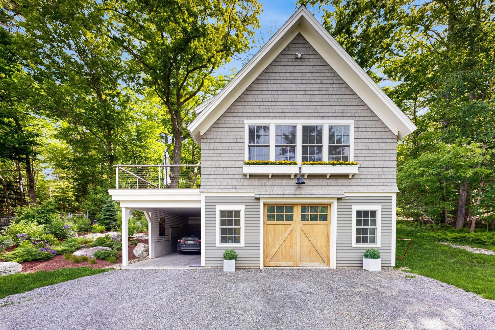 Coveside Carriage House * Boothbay Harbor